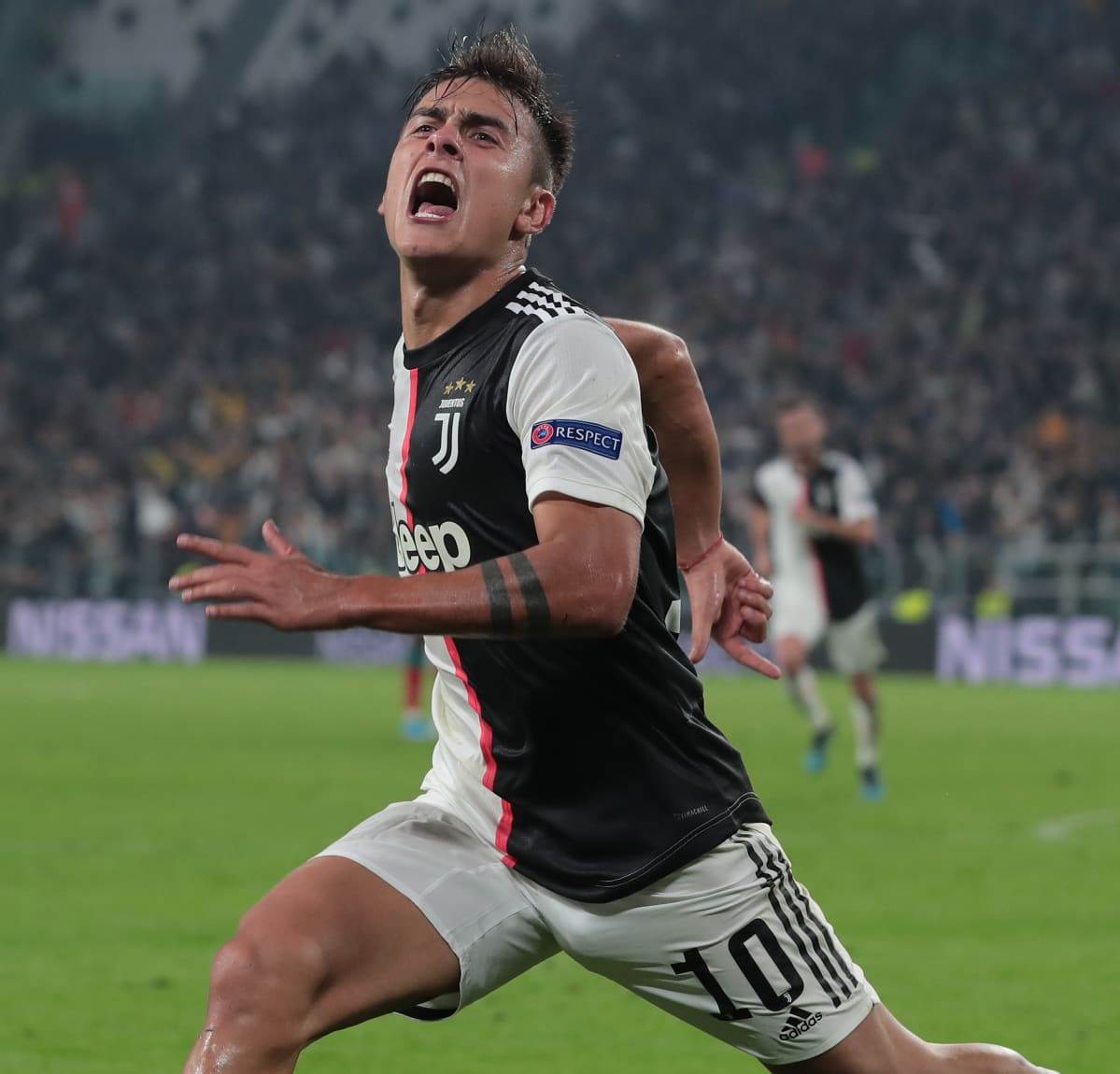 Paulo Dybala juhlii maalia