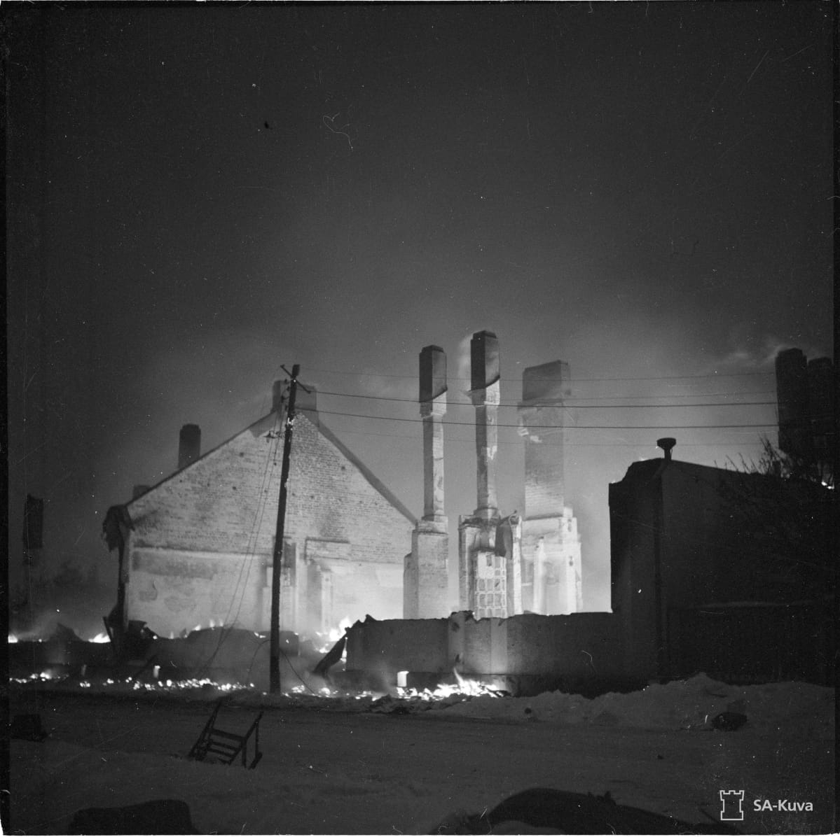 Talvisodan pommituksen jälkiä Mikkelin Mikonkadulla.