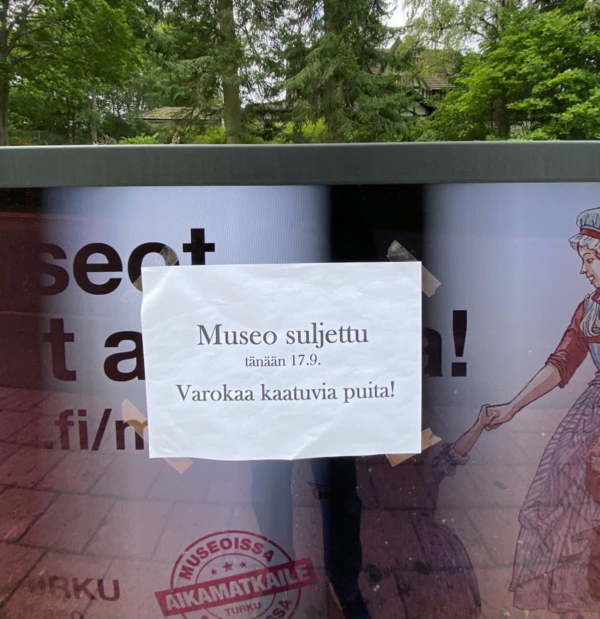Aila-myrsky sulki Turun Biologisen museon.