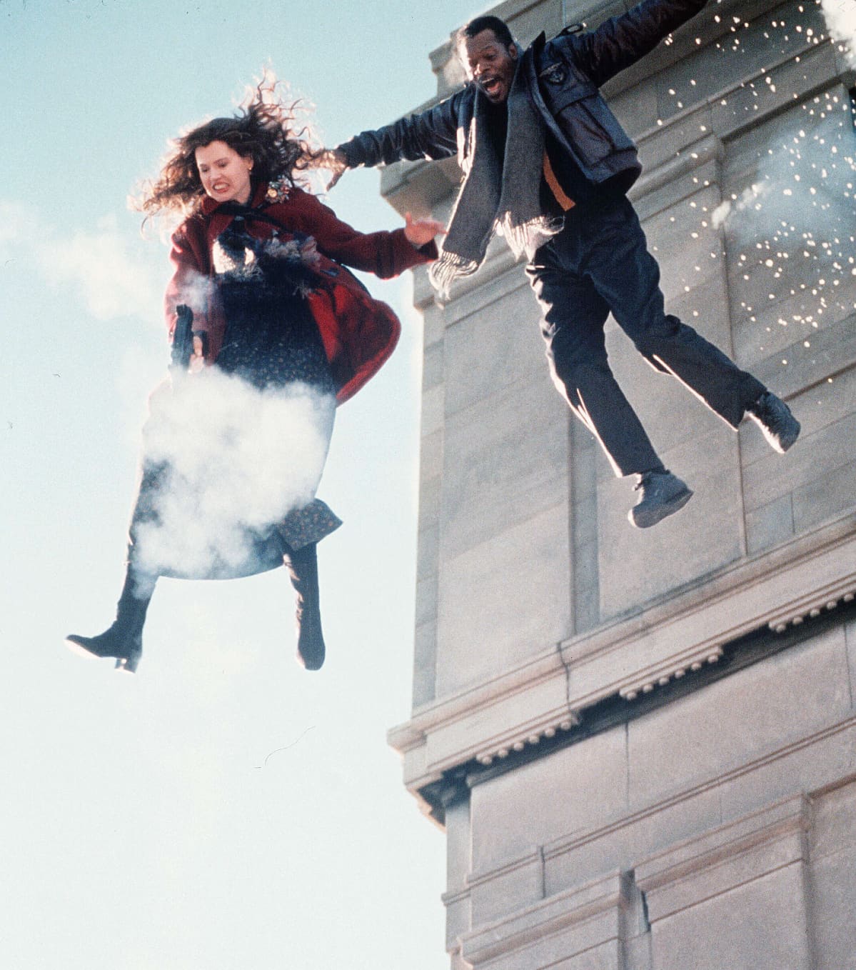 Geena Davis ja Samuel L. Jackson elokuvassa The Long Kiss Goodnight