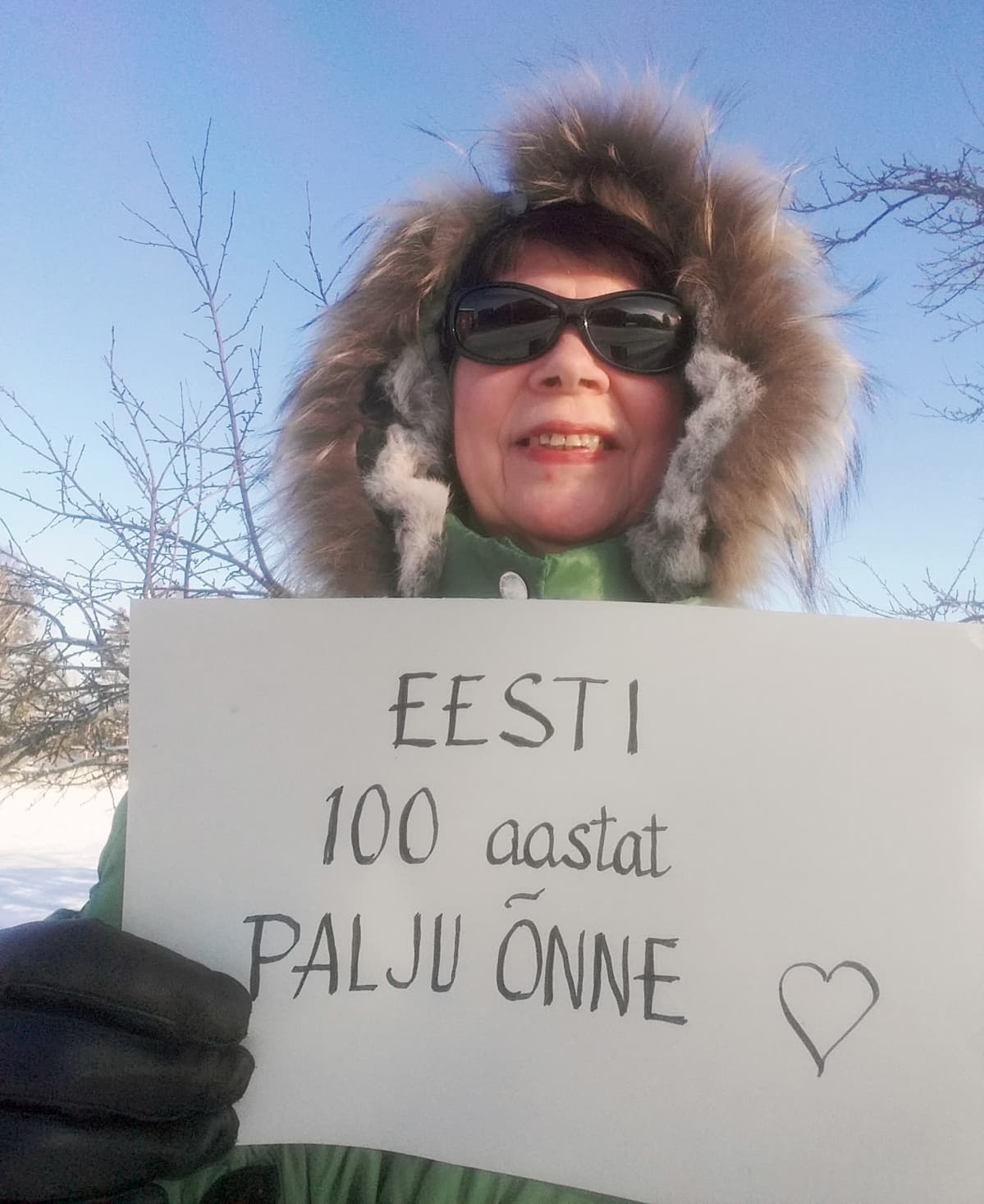 Eeva- kaarina Harju onnittelee Viroa.