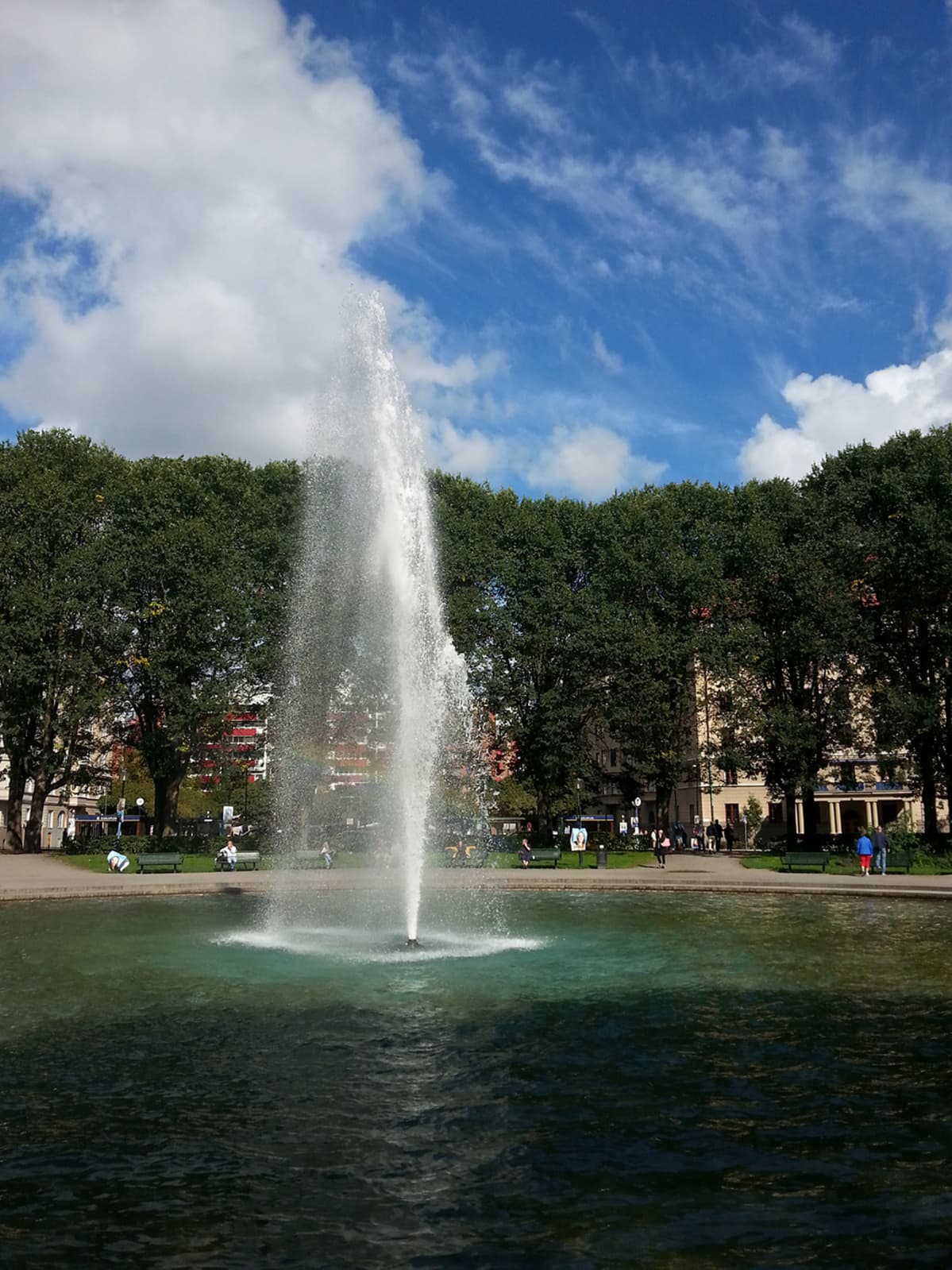 Suihkulähde