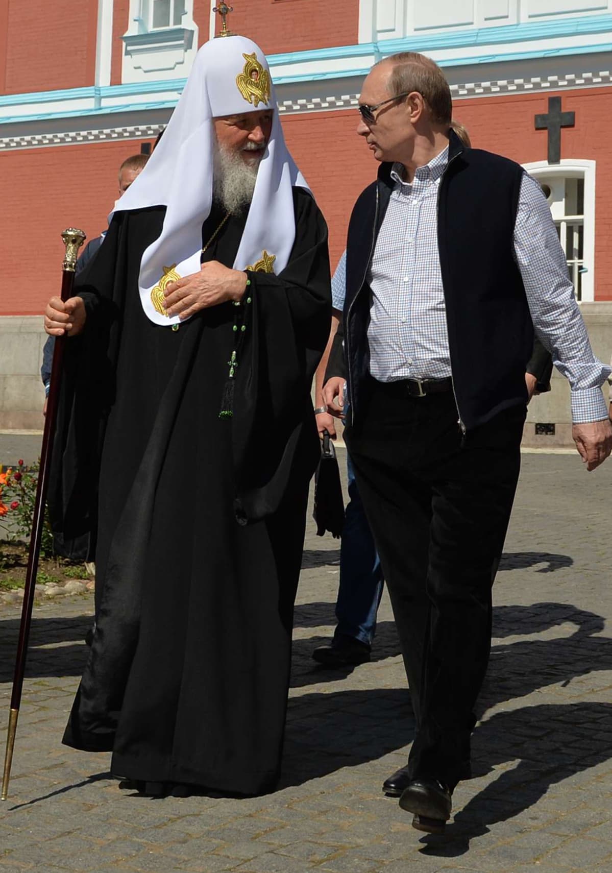 Vladimir Putin kuvattuna vieraillessaan Valamon luostarissa.
