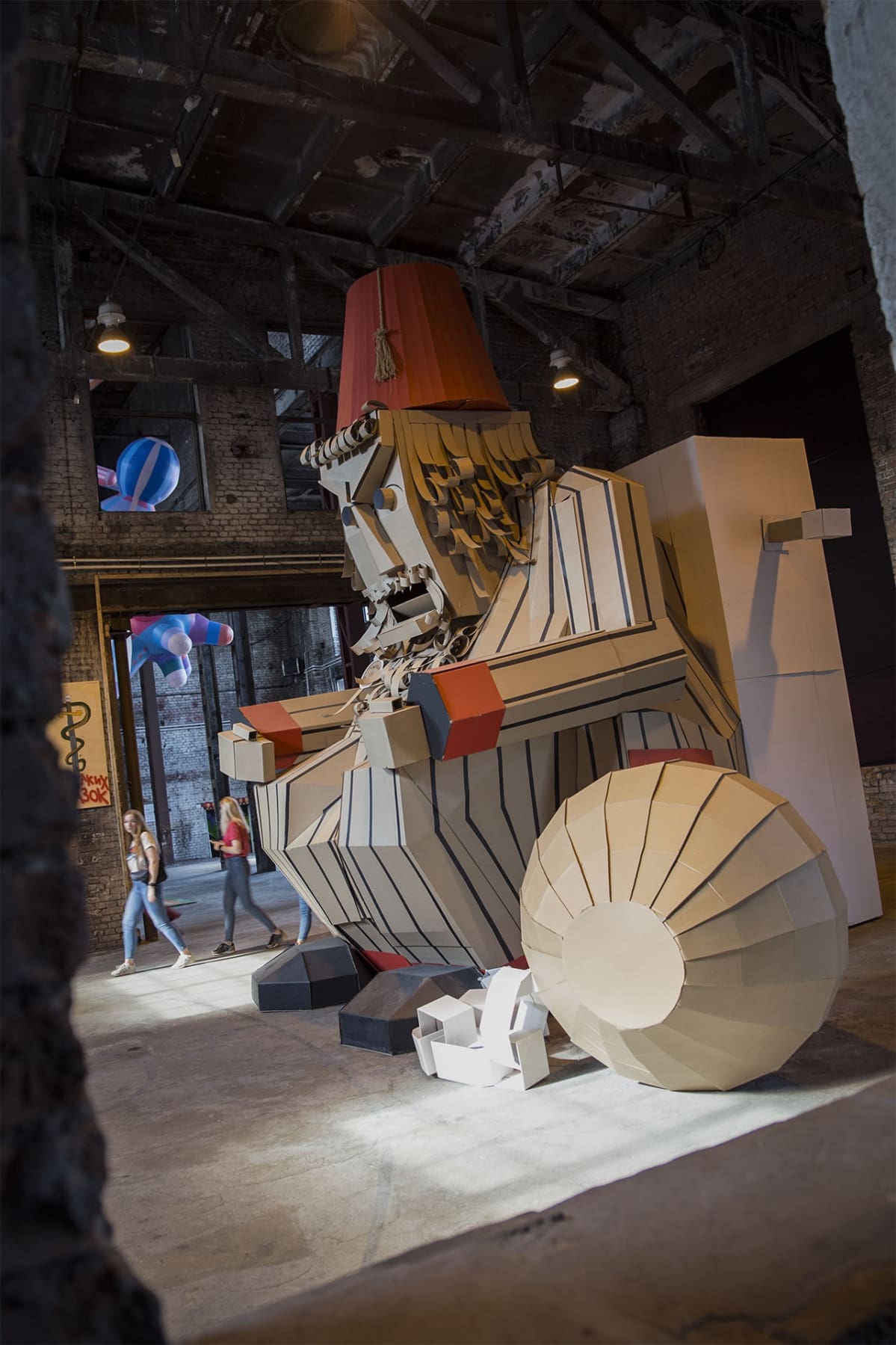 Katutaiteen museo, Pietari, Cardboardia