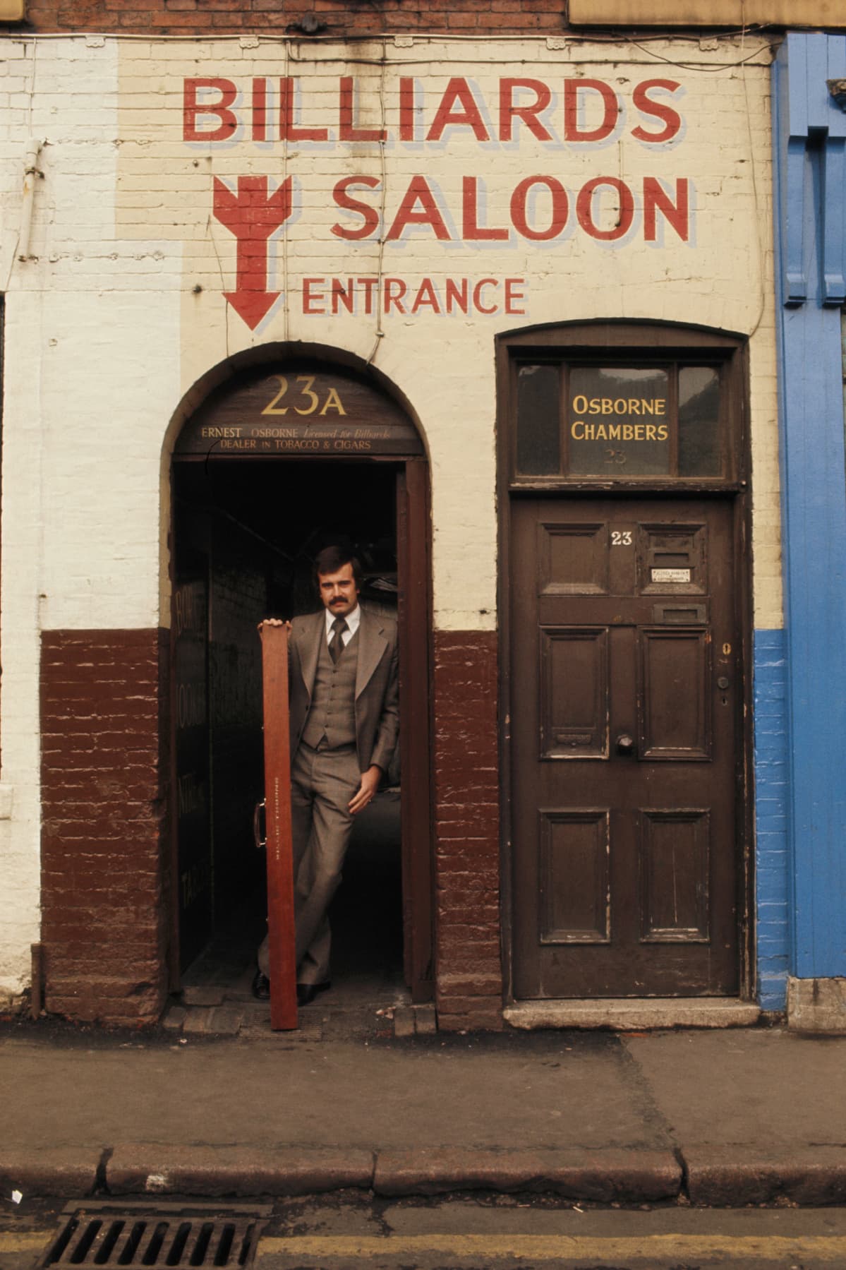 Willie Thorne oli tunnetuimpia snookerpelaajia 1970- ja 1980-luvulla. Kuva vuodelta 1976.