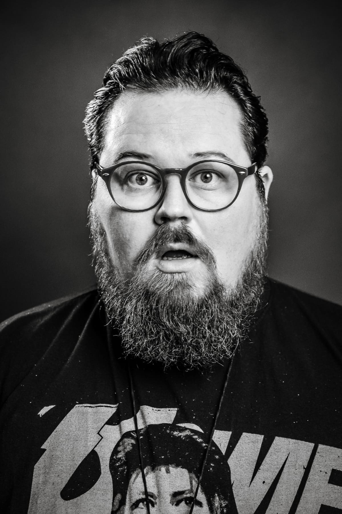 Pete Poskiparta demonstroi mikroilmeitä