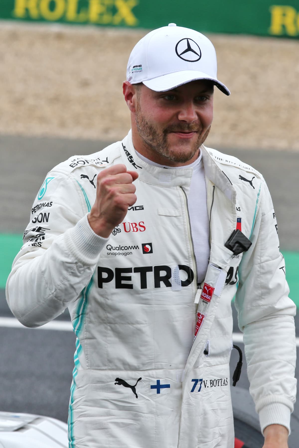 Valtteri Bottas tuuletti paalupaikkaa Silverstonen osakilpailussa.