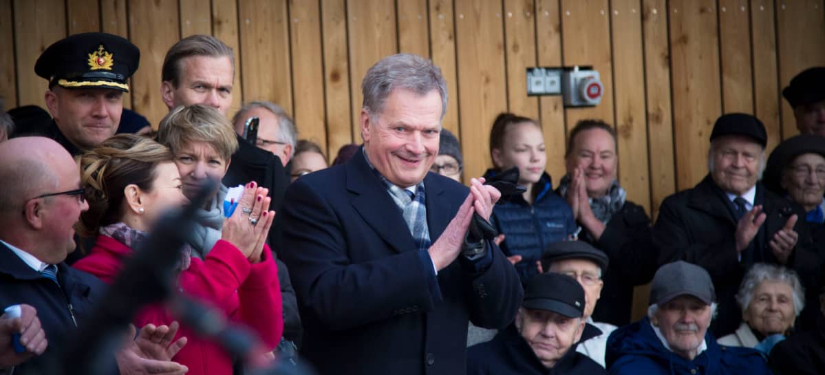 Niinistö vierailee Karstulassa.