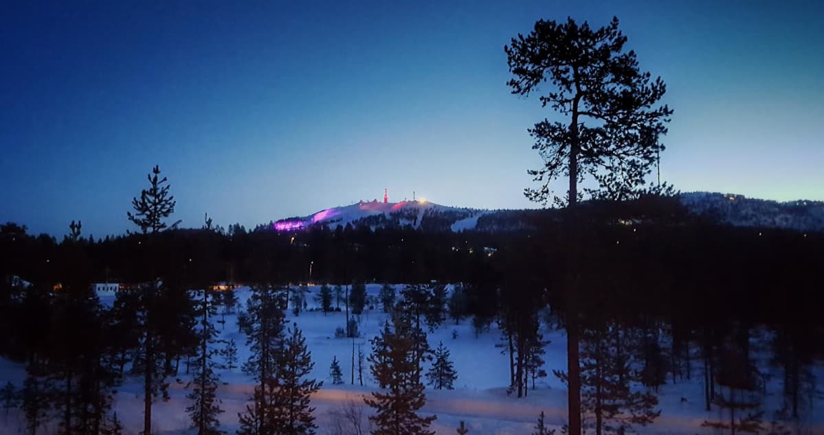 Ruka valaistiin keinovaloin
