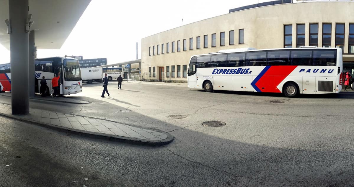 Expressbus, Paunu, Tampere, bussiasema