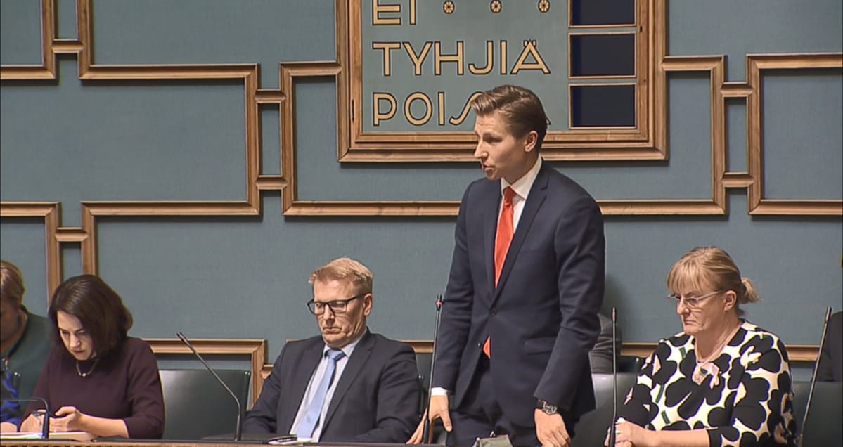 Kuvakaappaus Yle Areenasta Eduskunnan kyselytunnilta