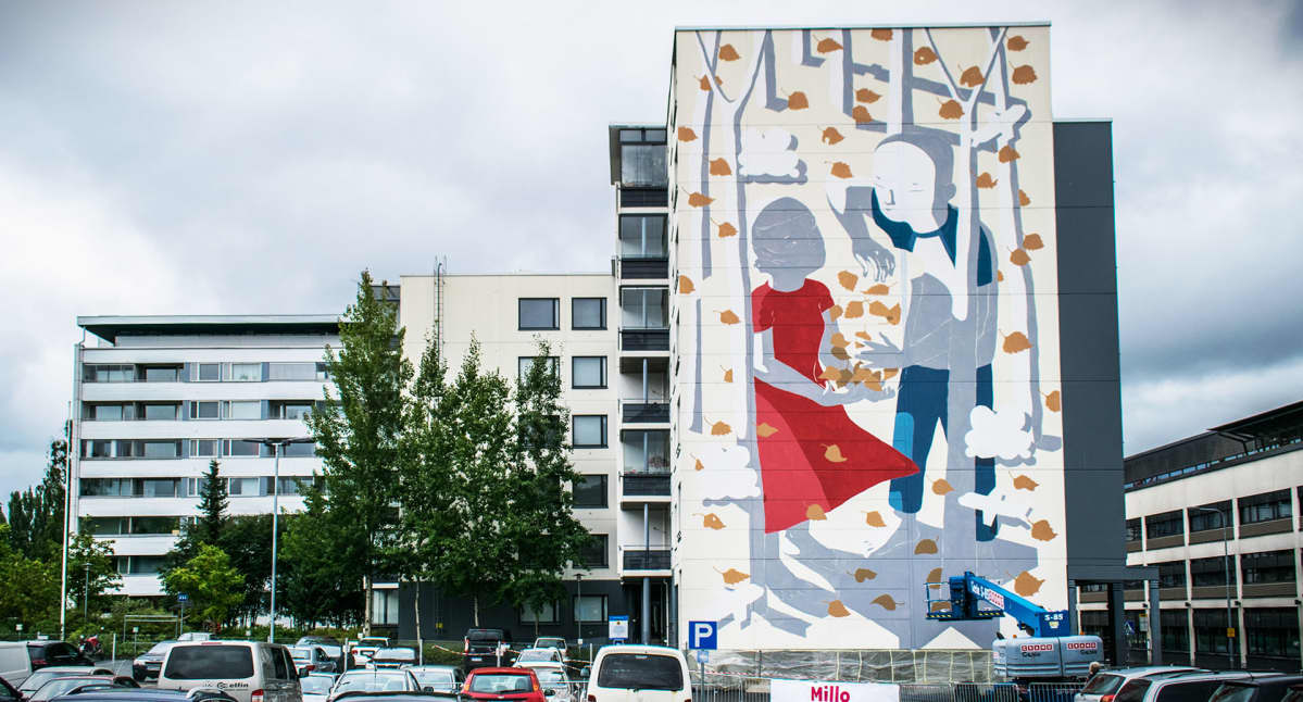 Millon seinämaalaus tekeillä Jyväskylässä.