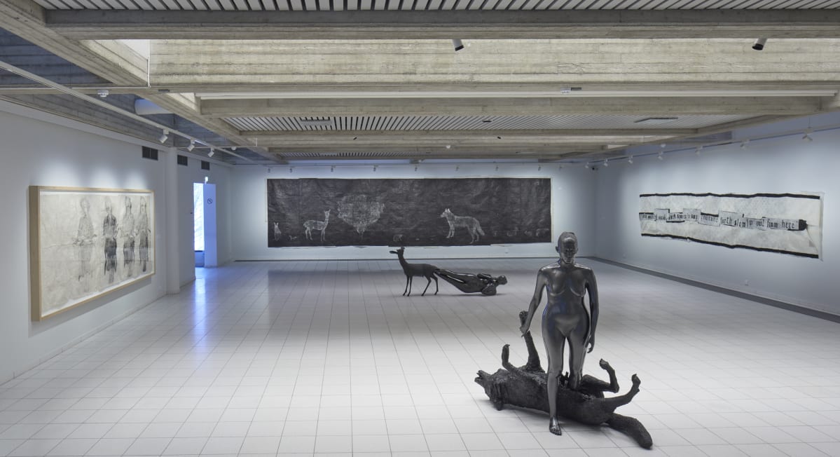 Kiki Smithin näyttely Sara Hildenin taidemuseossa