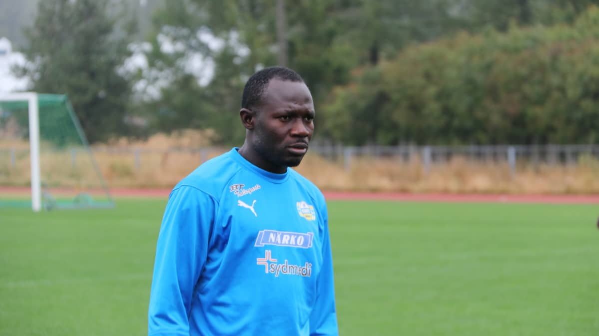 Vakava Callistus Chukwu jalkapallokentällä