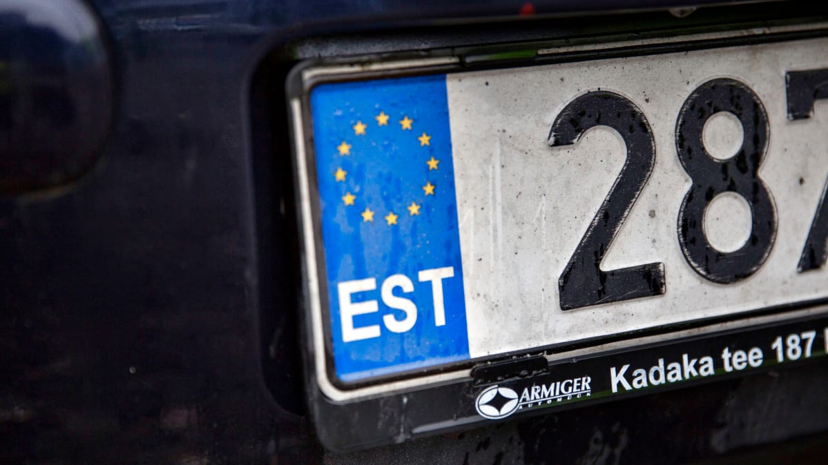 Virolainen rekisterikilpi.