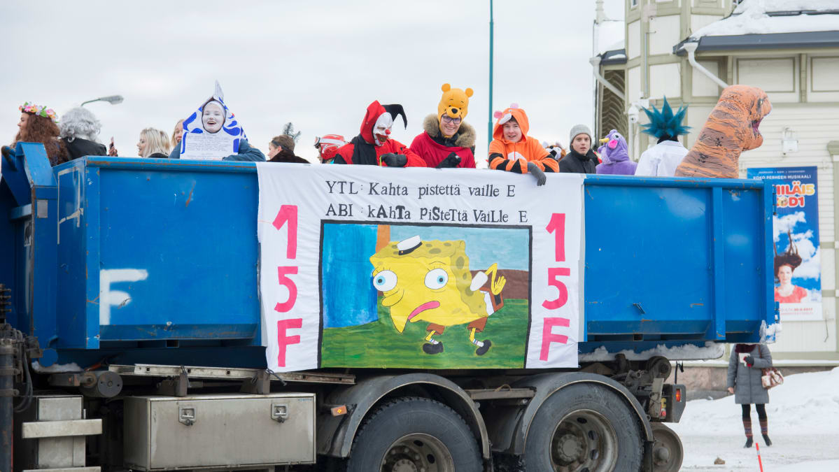 Penkkariajelu Kajaanissa