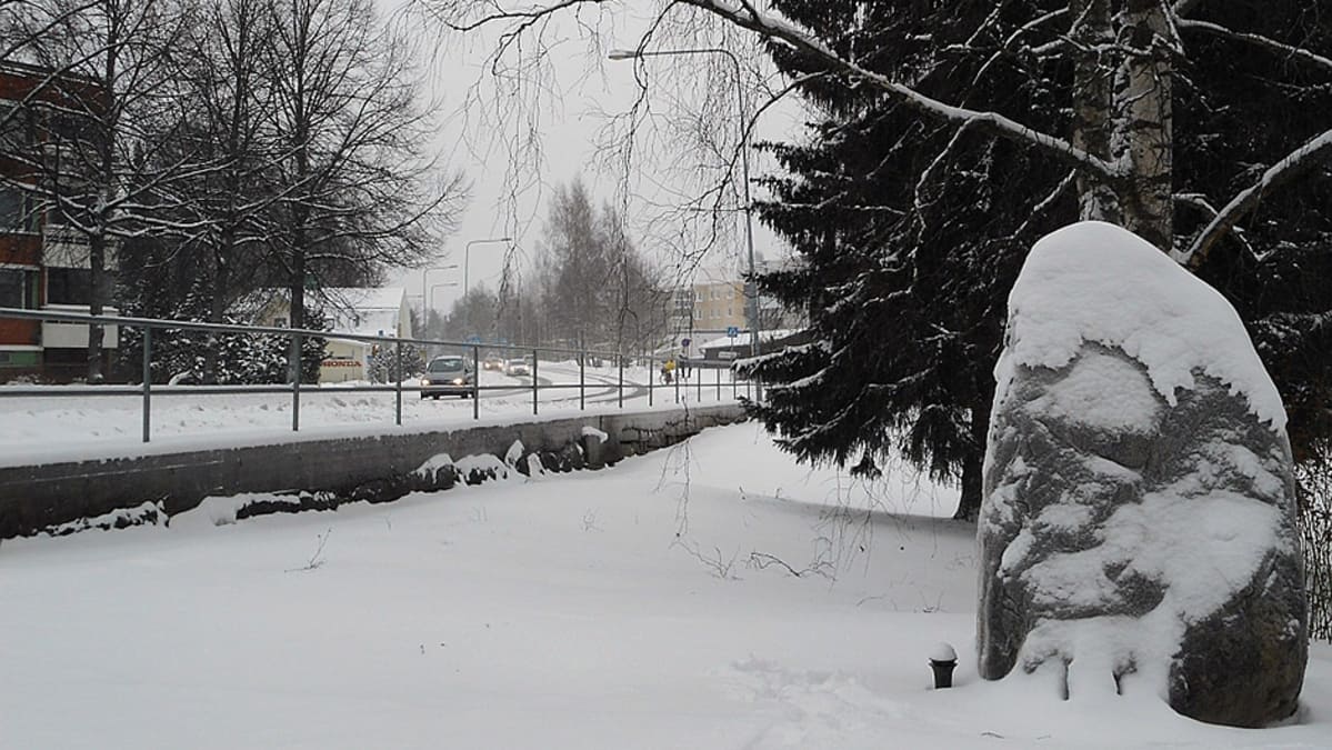 Muistomerkki Hämeenlinnan Idänpäässä