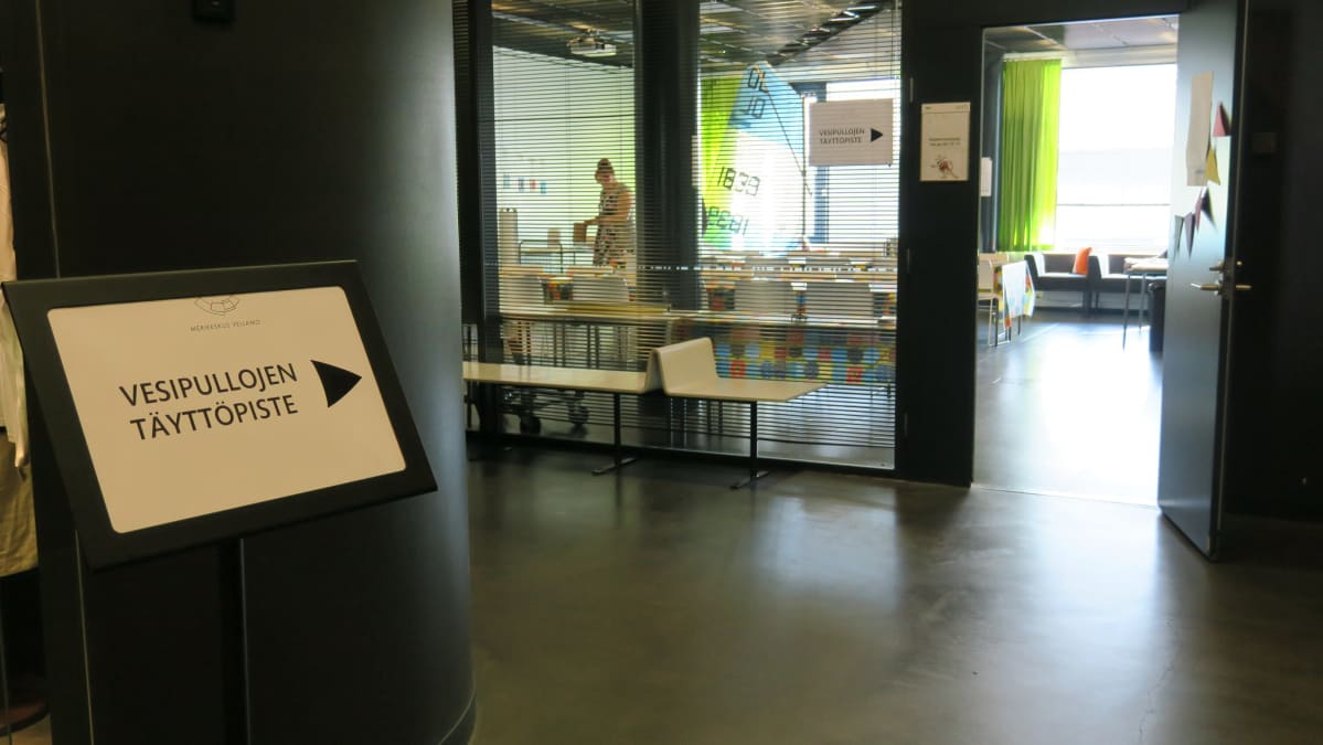 Vesipullojen täyttöpiste Merikeskus Vellamossa
