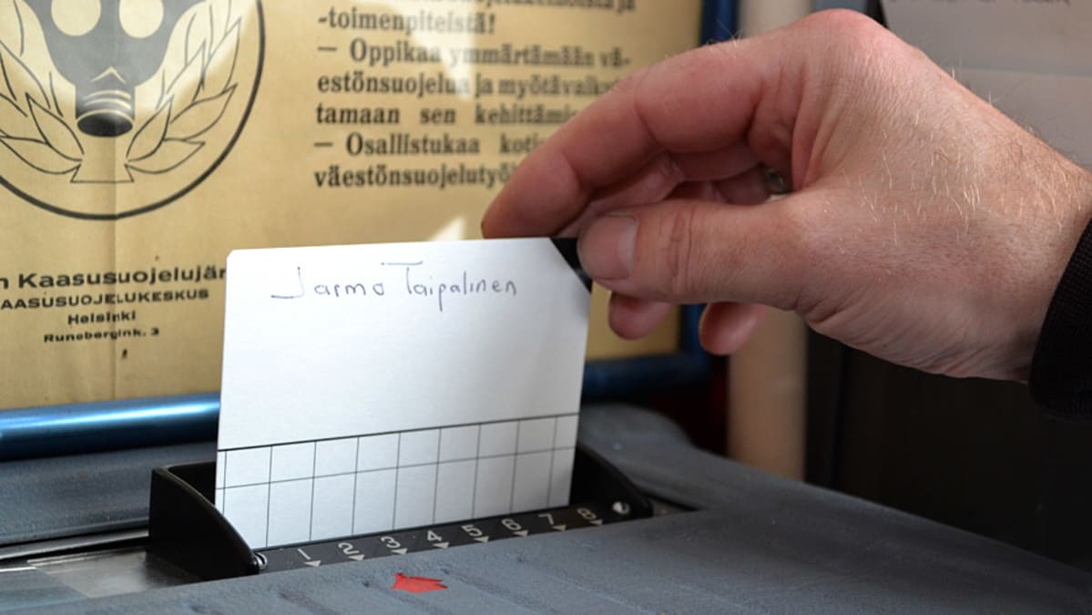 Kellokortin leimaus baarissa