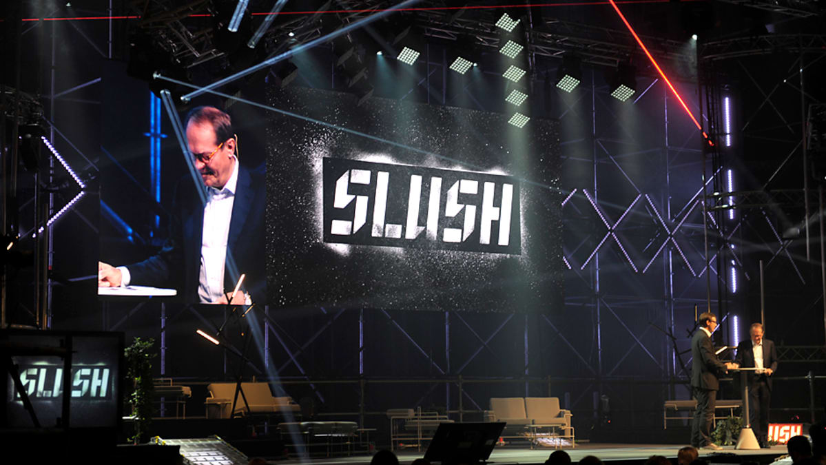 Nokian entinen toimitusjohtaja, Shellin hallituksen puheenjohtaja Jorma Ollila on esiintynyt Slushissa useita kertoja. Tässä vuonna 2014.