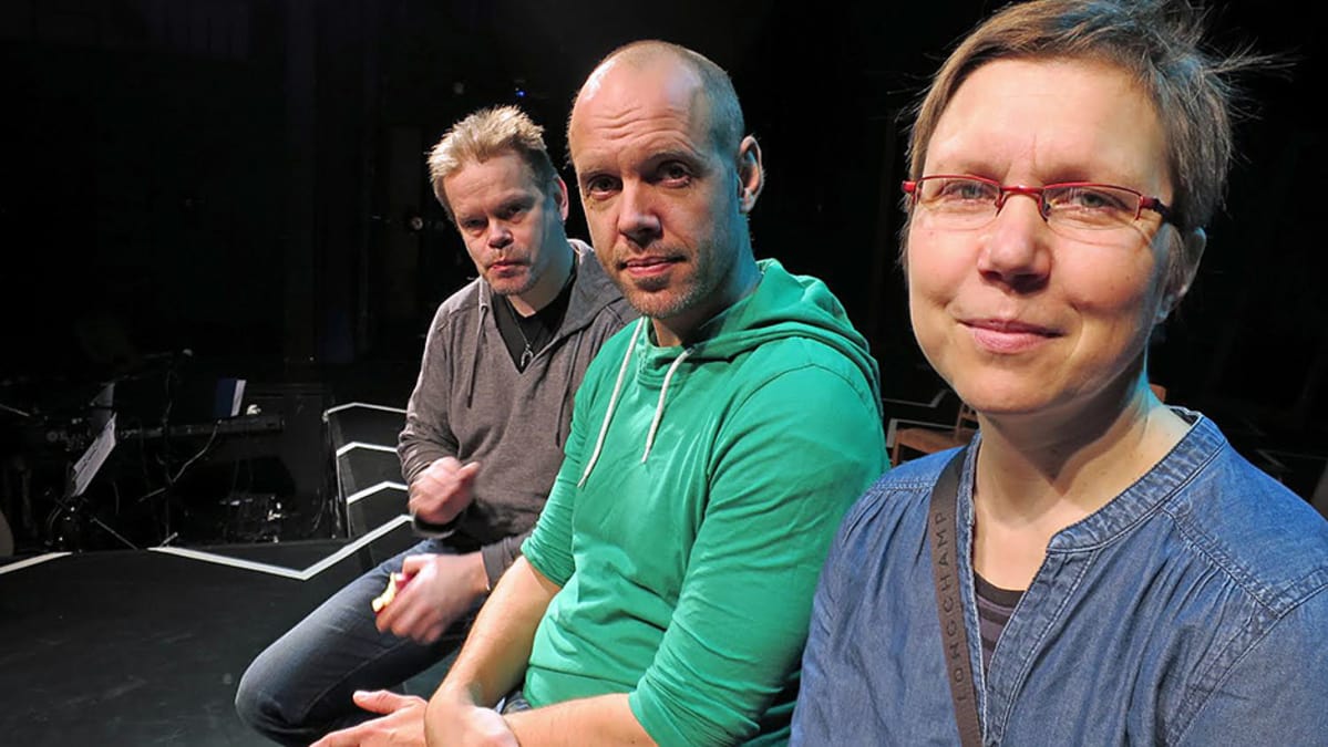 Samuli Reunanen (vas.) Iiro Ollila ja Liisa Risu
