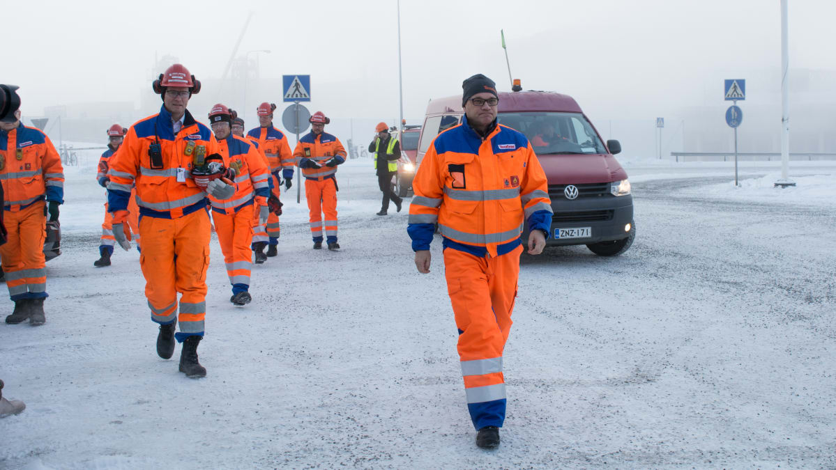 Pääministeri Juha Sipilä vieraili Terrafamen kaivoksella Sotkamossa 14.11.2016