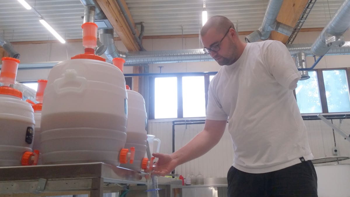 Olutta testaustynnyreissä. Iiro Heikkilä. Nilkko Brewing.