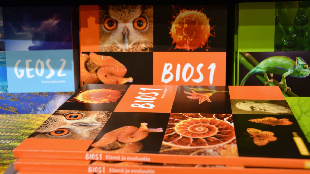 Biologian kirja.