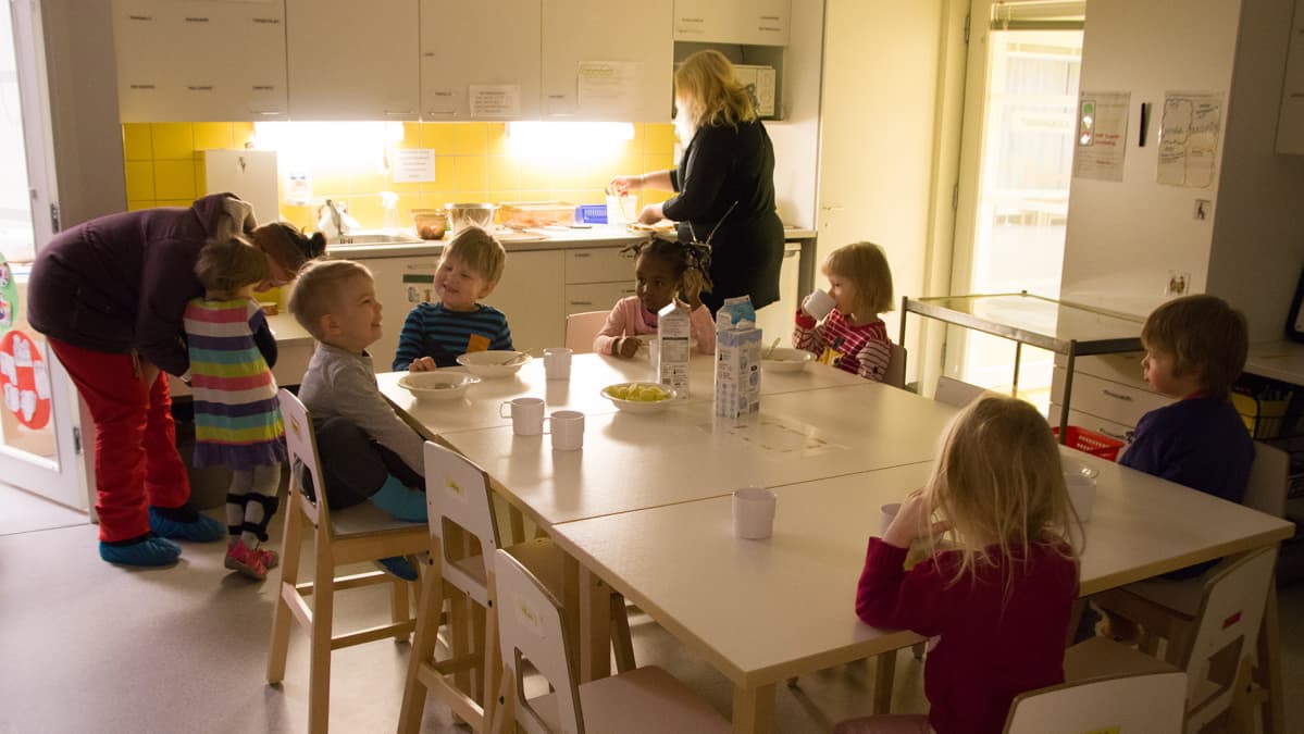 Sampolan päiväkodin ryhmä Joukahaiset.