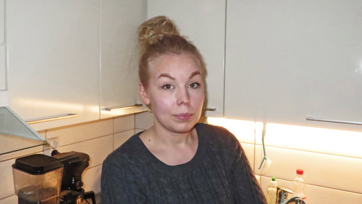 Ruokahävikkirinki Kuopio -Facebook-ryhmän perustaja Tiia Tuovinen.
