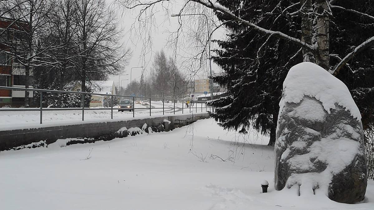Muistomerkki Hämeenlinnan Idänpäässä