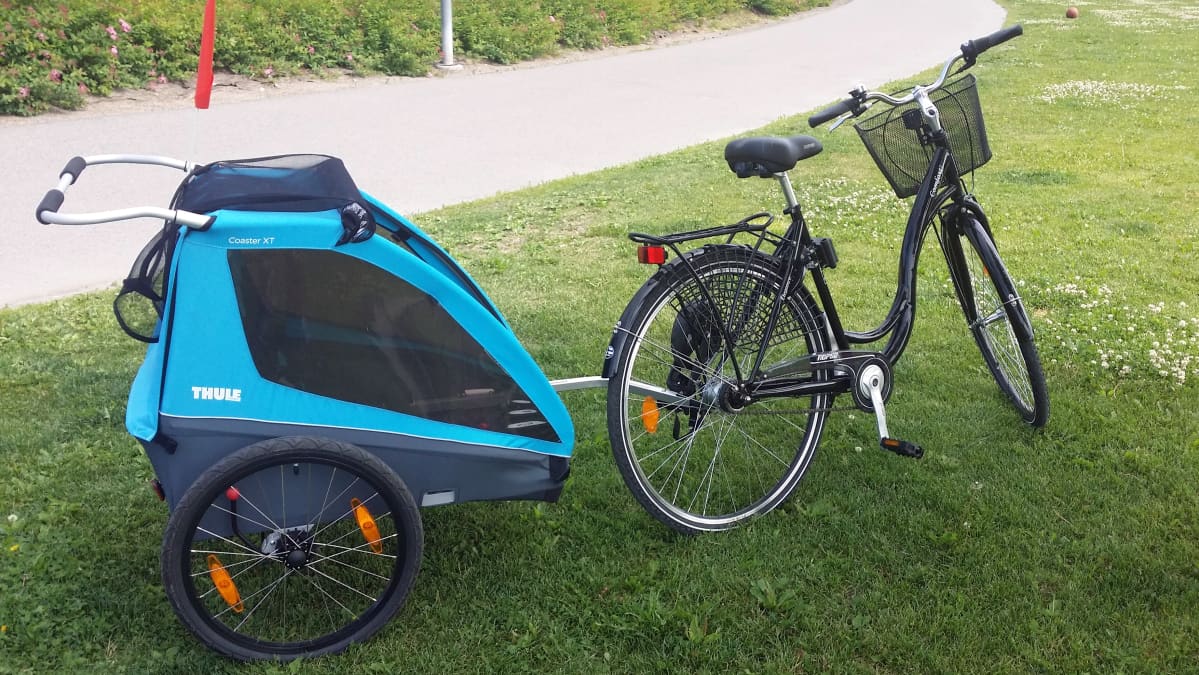 Polkupyörä, jossa on peräkärry