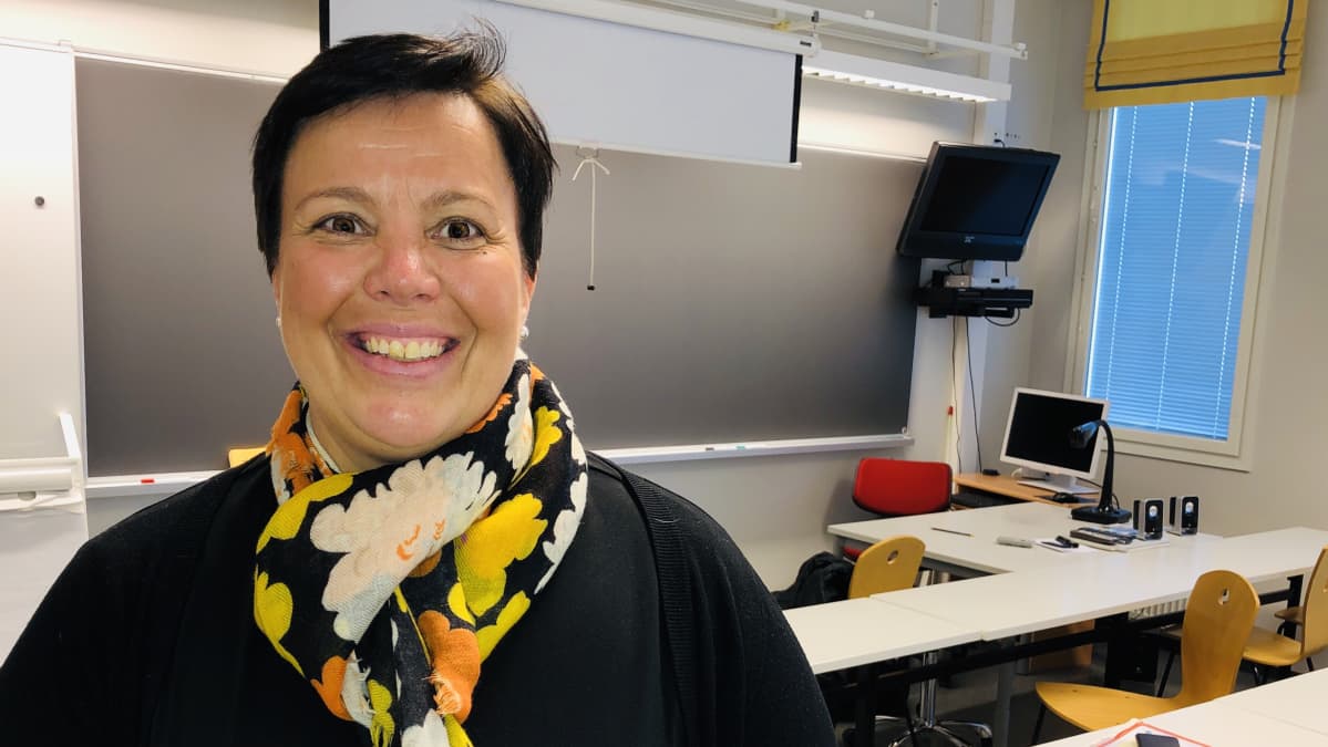tiimiesimies Taija Pakarinen , Kouvolan seudun ammatiopisto, lähihoitajaopiskelu