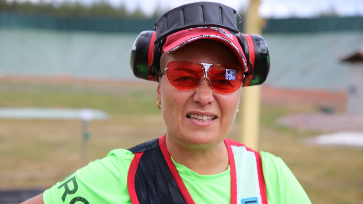 Satu Mäkelä-Nummela Hälvälän ampumaradalla Hollolassa