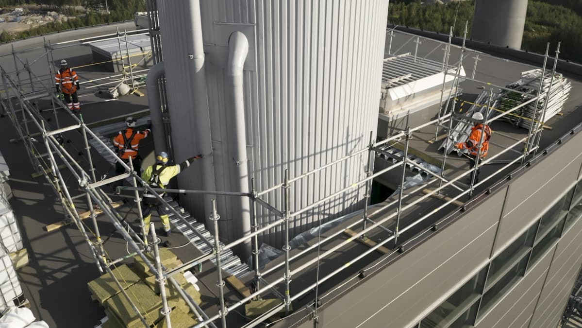 Savukaasupesuri sijoitettiin Westenergyn laitoksen sisälle