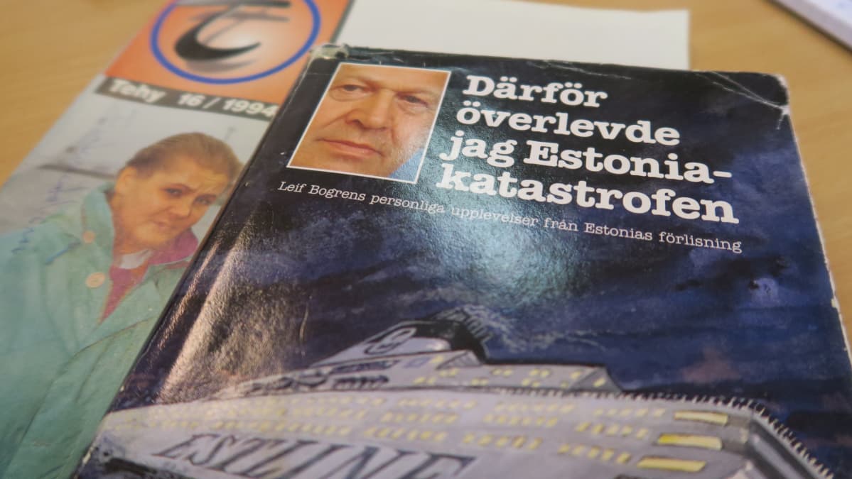 Hangossa hoidettu ruotsalaismies Leif Bogren kirjoitti kokemuksistaan myöhemmin kirjan. Kirjan alla on Tehyn ammattilehti, johon haastateltiin Hangon terveyskeskuksen työntekijöitä.