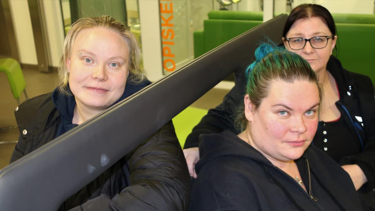 Hannele Kiiskinen, Katriina Sudenlinna ja Jenni Hyttinen-Leskinen