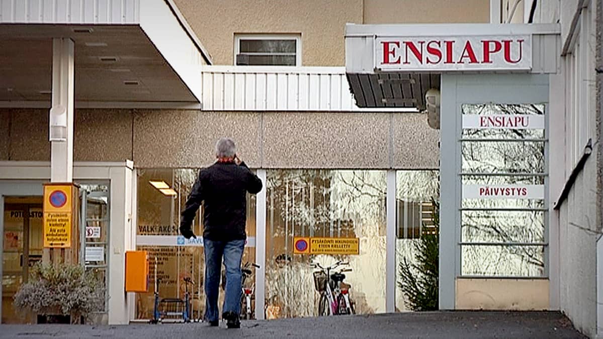 Valkeakosken sairaalan julkisivu