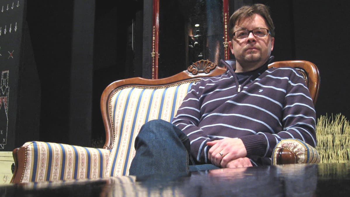 Teatterinjohtaja Juha Vuorinen