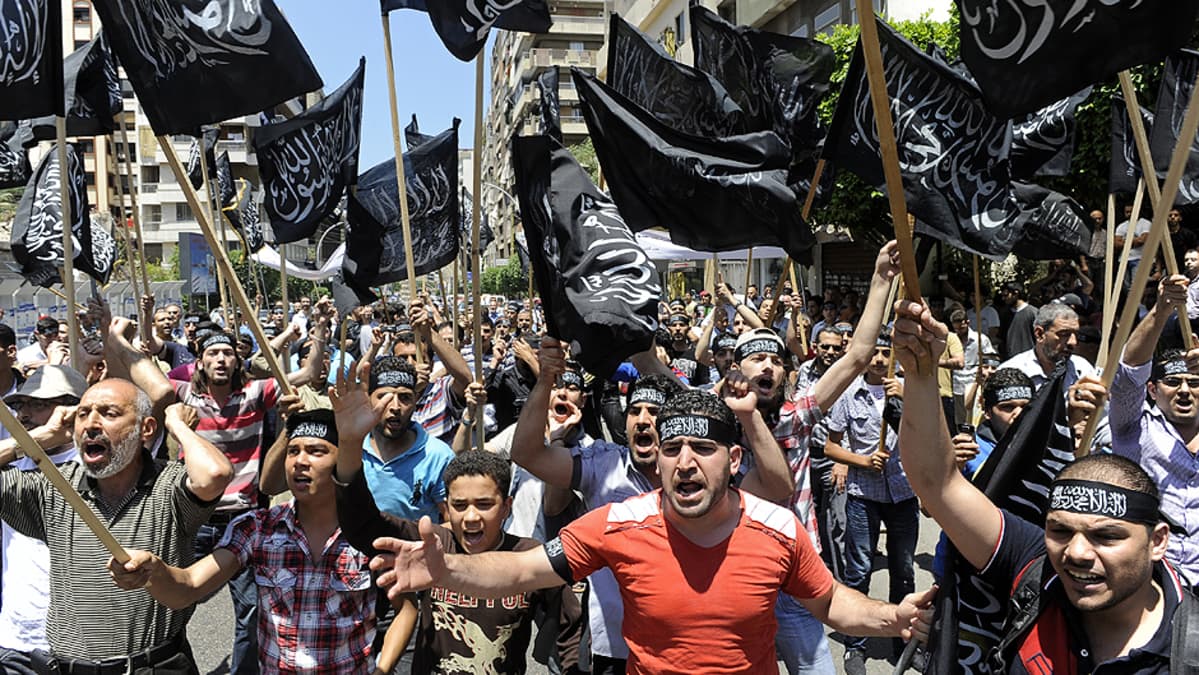 Islamistisen Hizb al-Tahrir -liikkeen kannattajat protestoivat Syyrian hallintoa vastaan mielenosoituksessa.