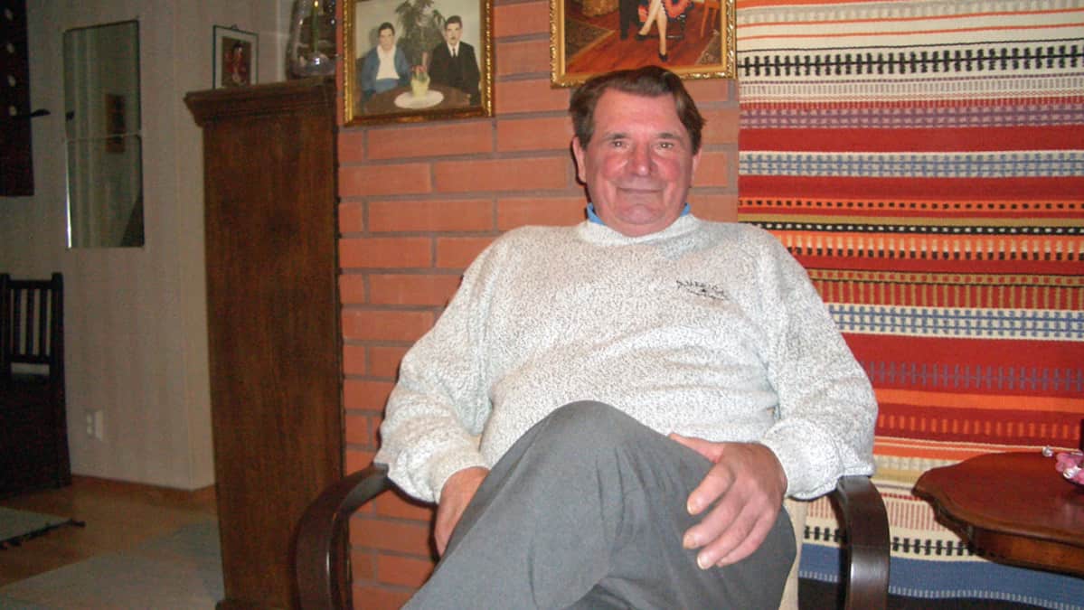 Eero Mäntyranta kotonaan marraskuussa 2007.