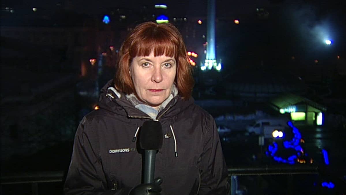 Yle Uutisten kirjeenvaihtaja Marja Manninen Kiovan Maidanin aukiolla helmikuussa 2014.