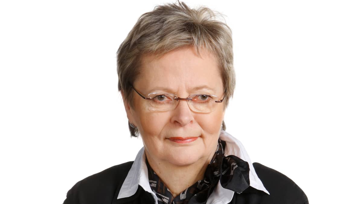 Liisa Jaakonsaari.