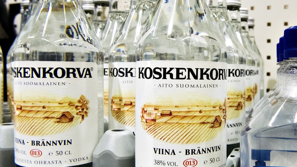 Koskenkorvapulloja Alkon hyllyllä
