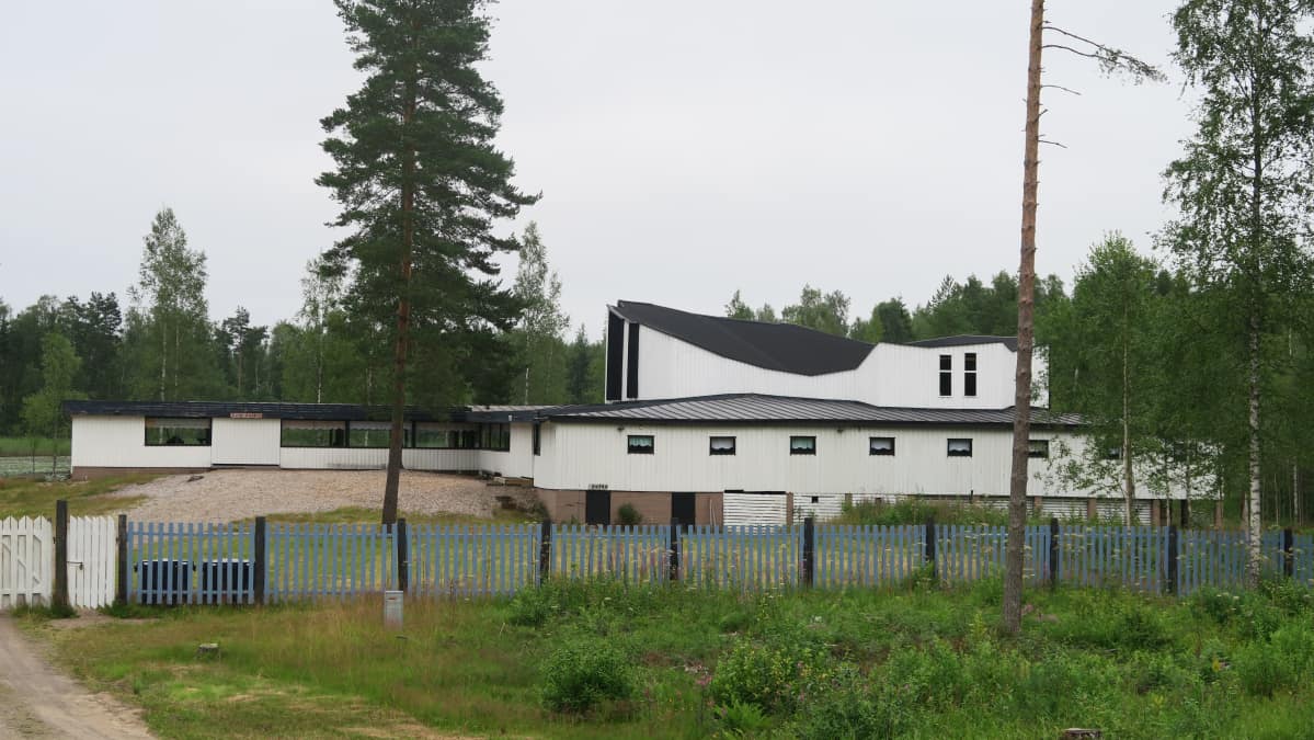 Sotkalinnan lava
