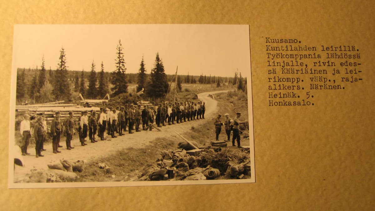 Työkomppania lähdössä rajalinjalle