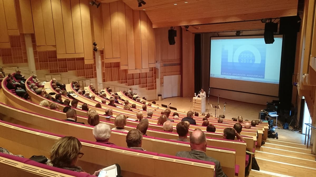 Merenkurkun maailmanperintökohteen 10-vuotisjuhlia vietettiin Mustasaaren kulttuuritalolla.