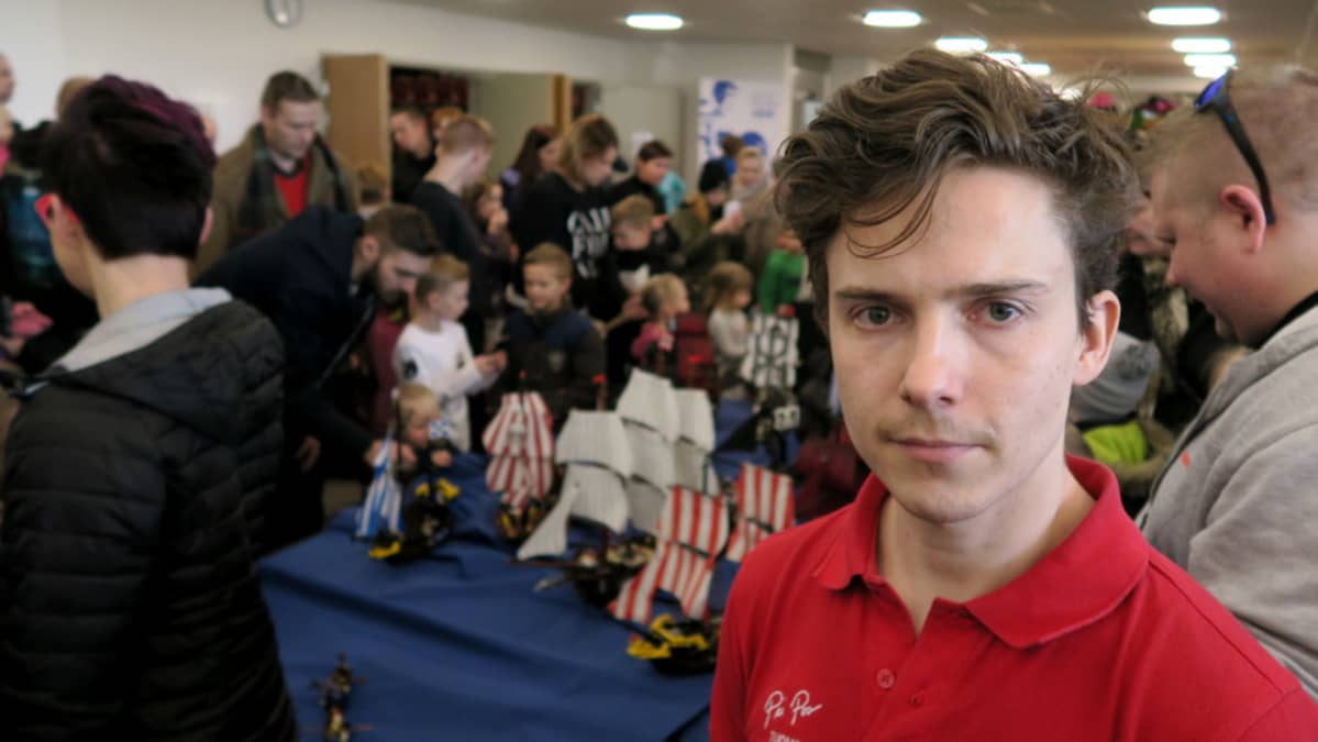 Tuomo Ranto Hattulan LEGO-näyttelytapahtumassa