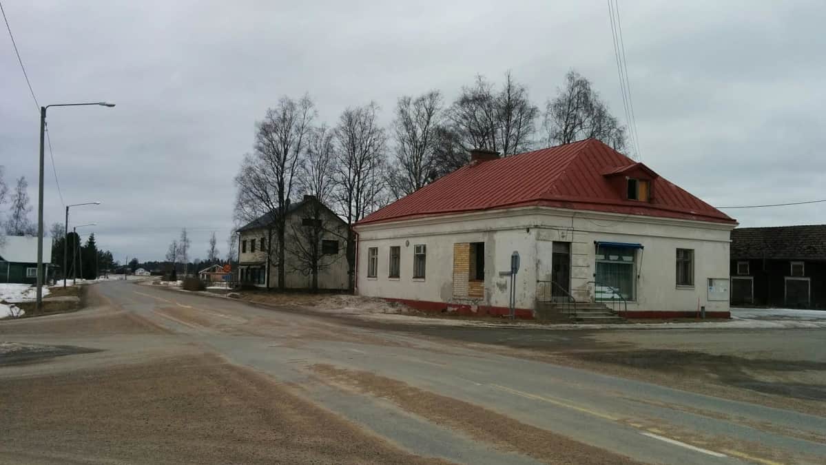Untamalan kauppa on ollut tyhjillään jo yli kymmenen vuotta.