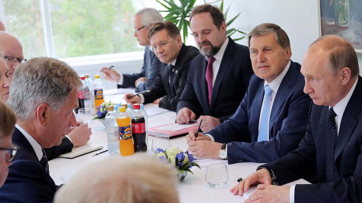 Venäjän presidentti Vladimir Putin ja presidentti Sauli Niinistö keskustelivat Savonlinnassa.